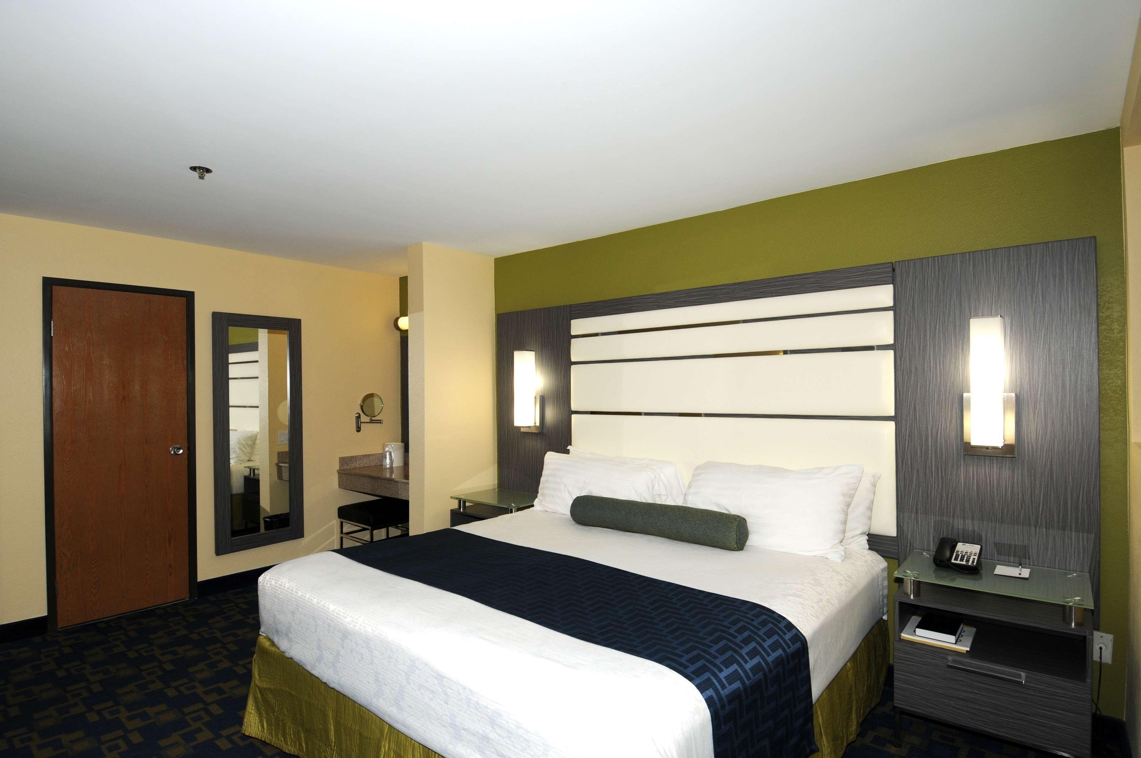 רד בלאף Best Western Antelope Inn & Suites מראה חיצוני תמונה