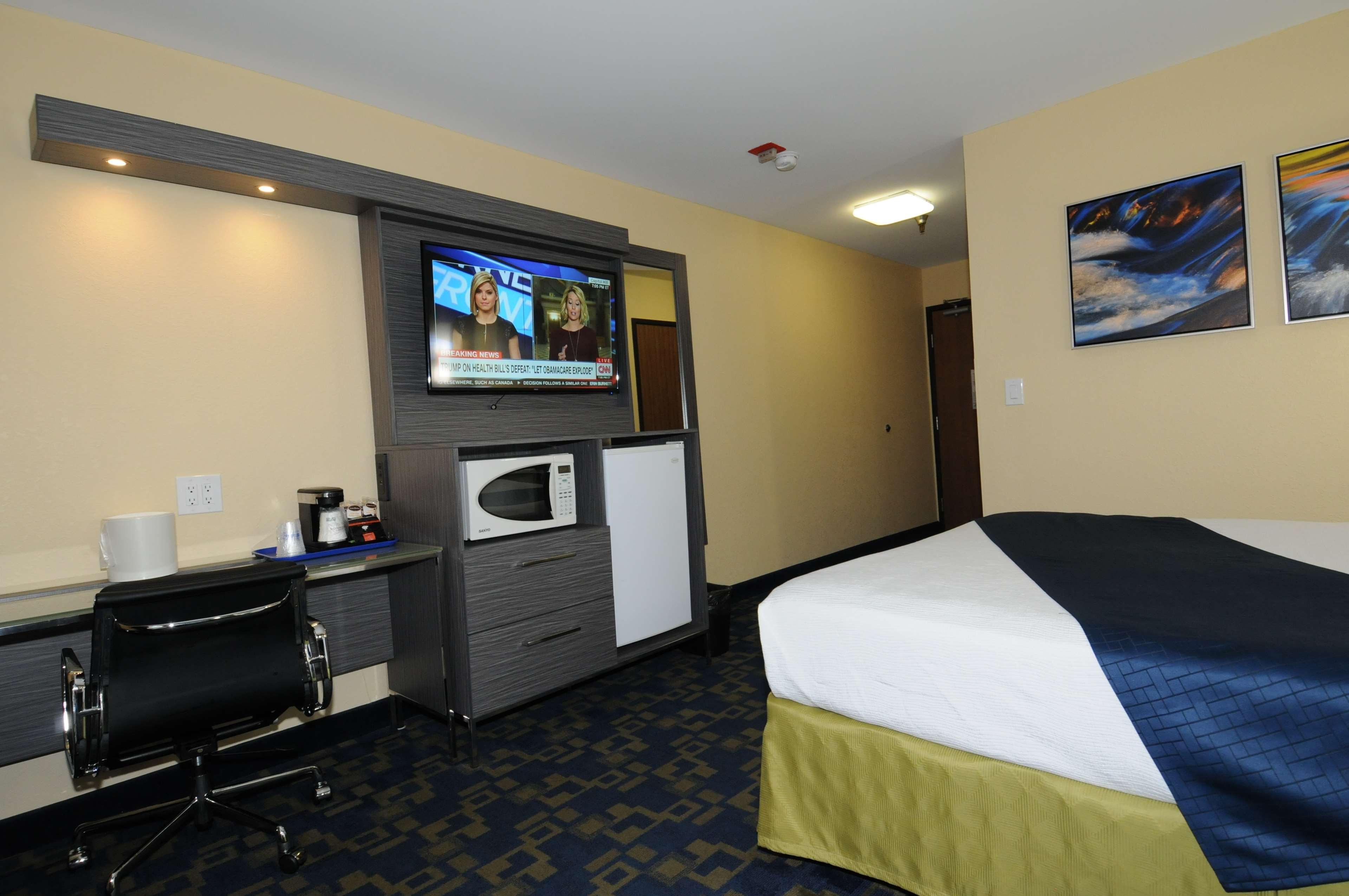 רד בלאף Best Western Antelope Inn & Suites מראה חיצוני תמונה