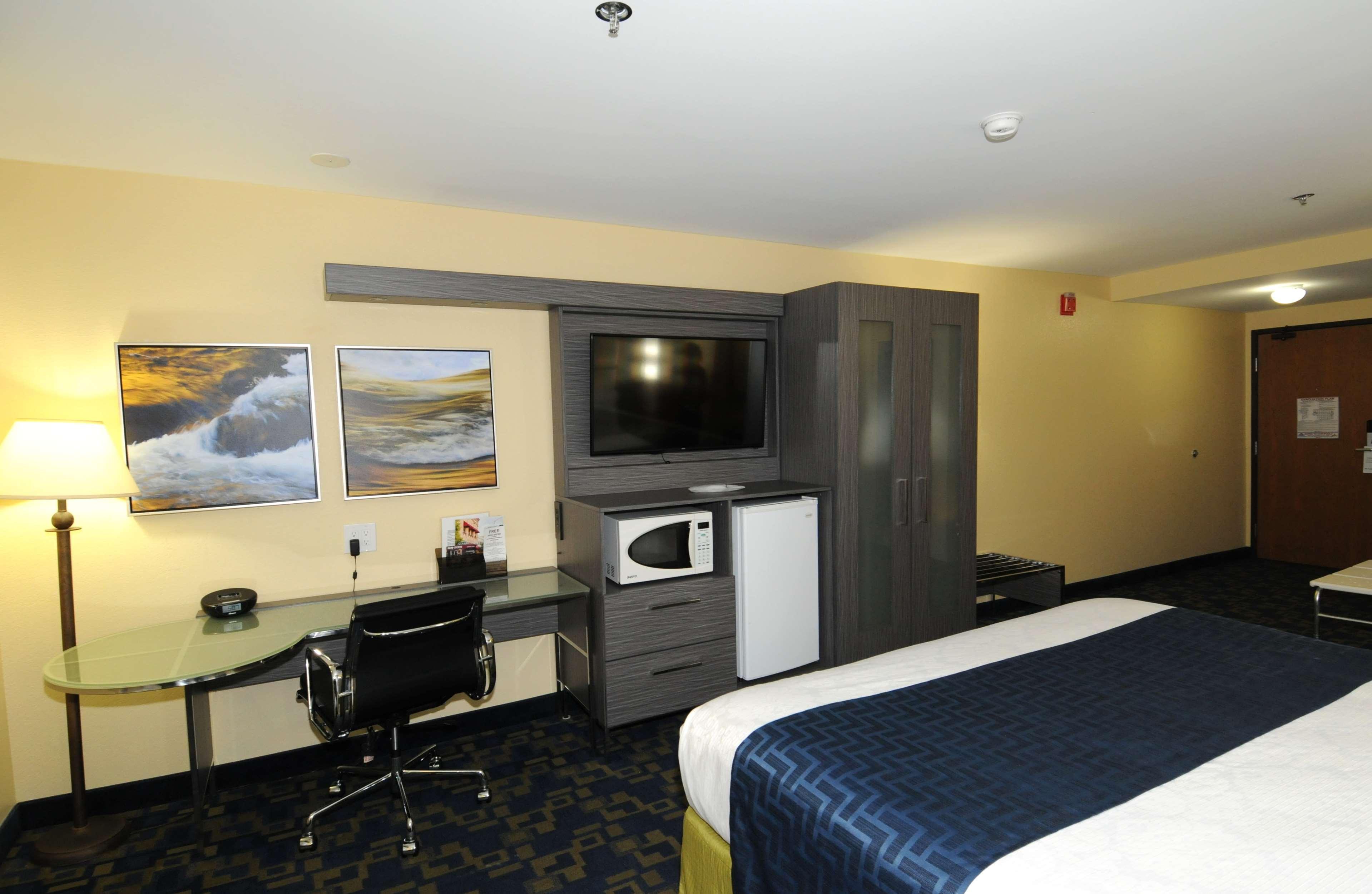 רד בלאף Best Western Antelope Inn & Suites מראה חיצוני תמונה