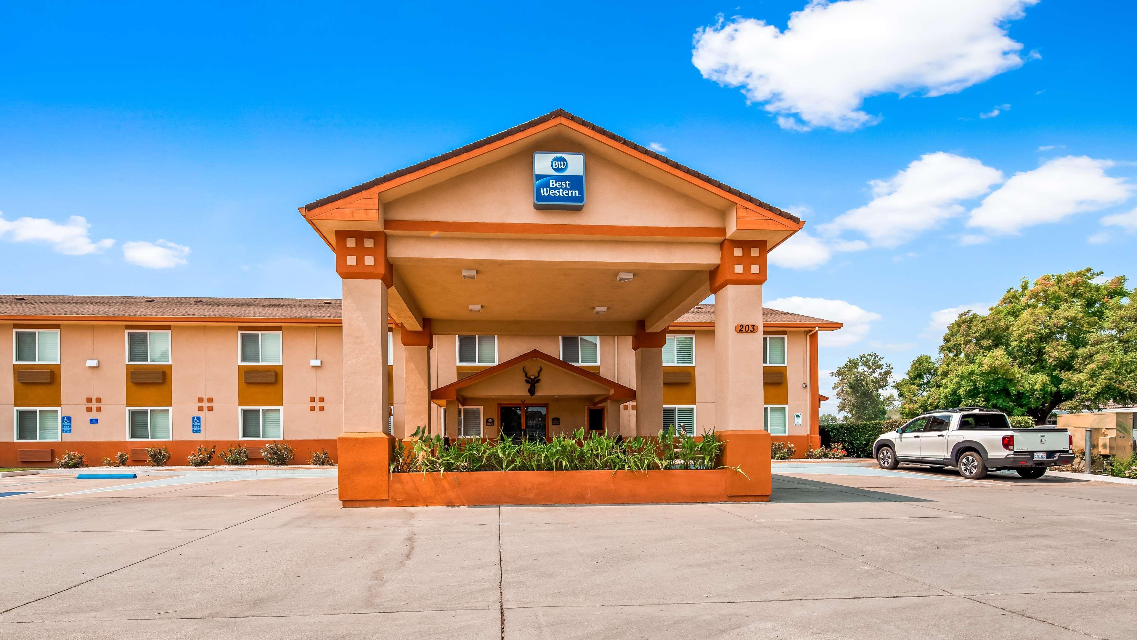 רד בלאף Best Western Antelope Inn & Suites מראה חיצוני תמונה