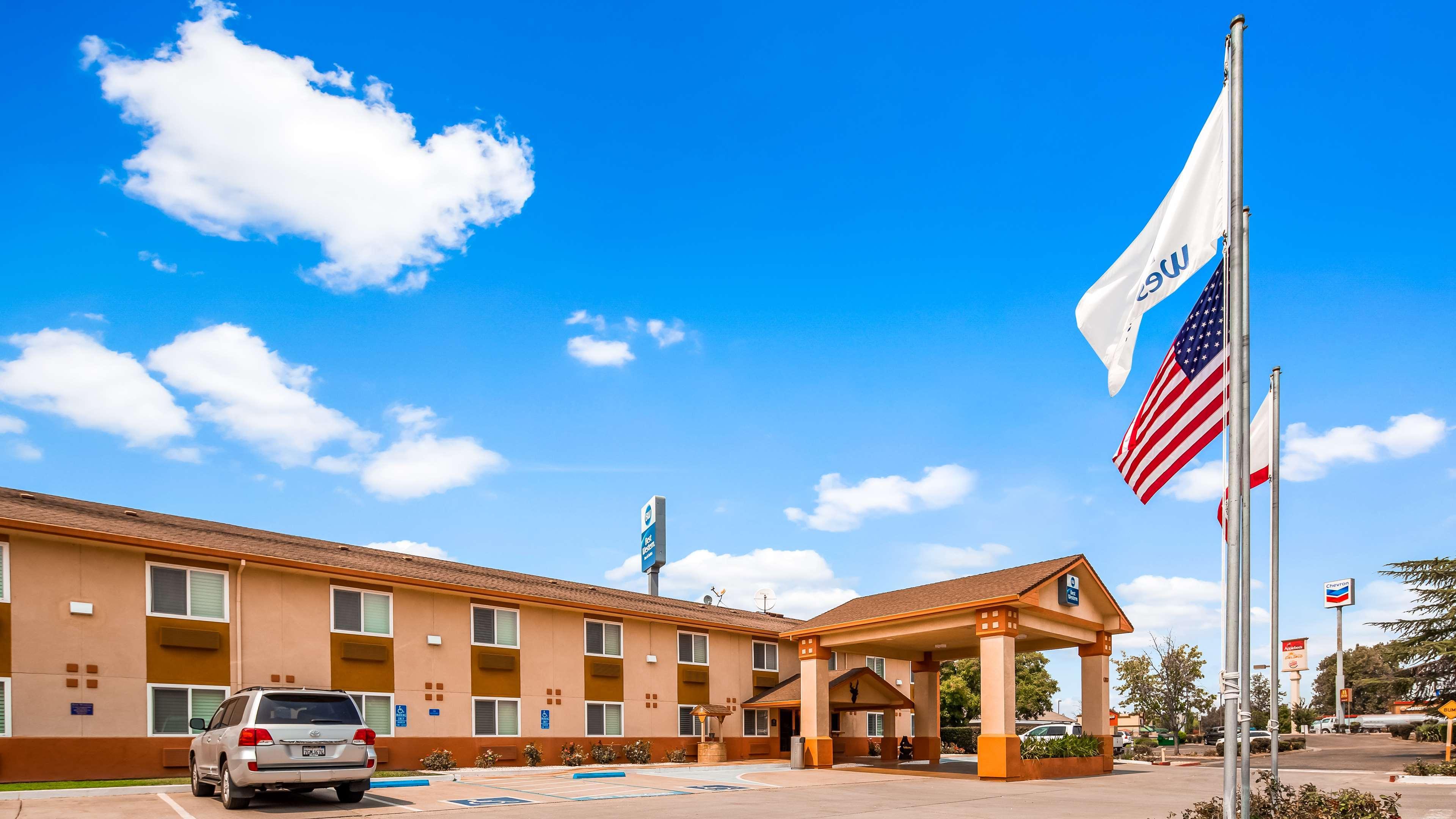 רד בלאף Best Western Antelope Inn & Suites מראה חיצוני תמונה