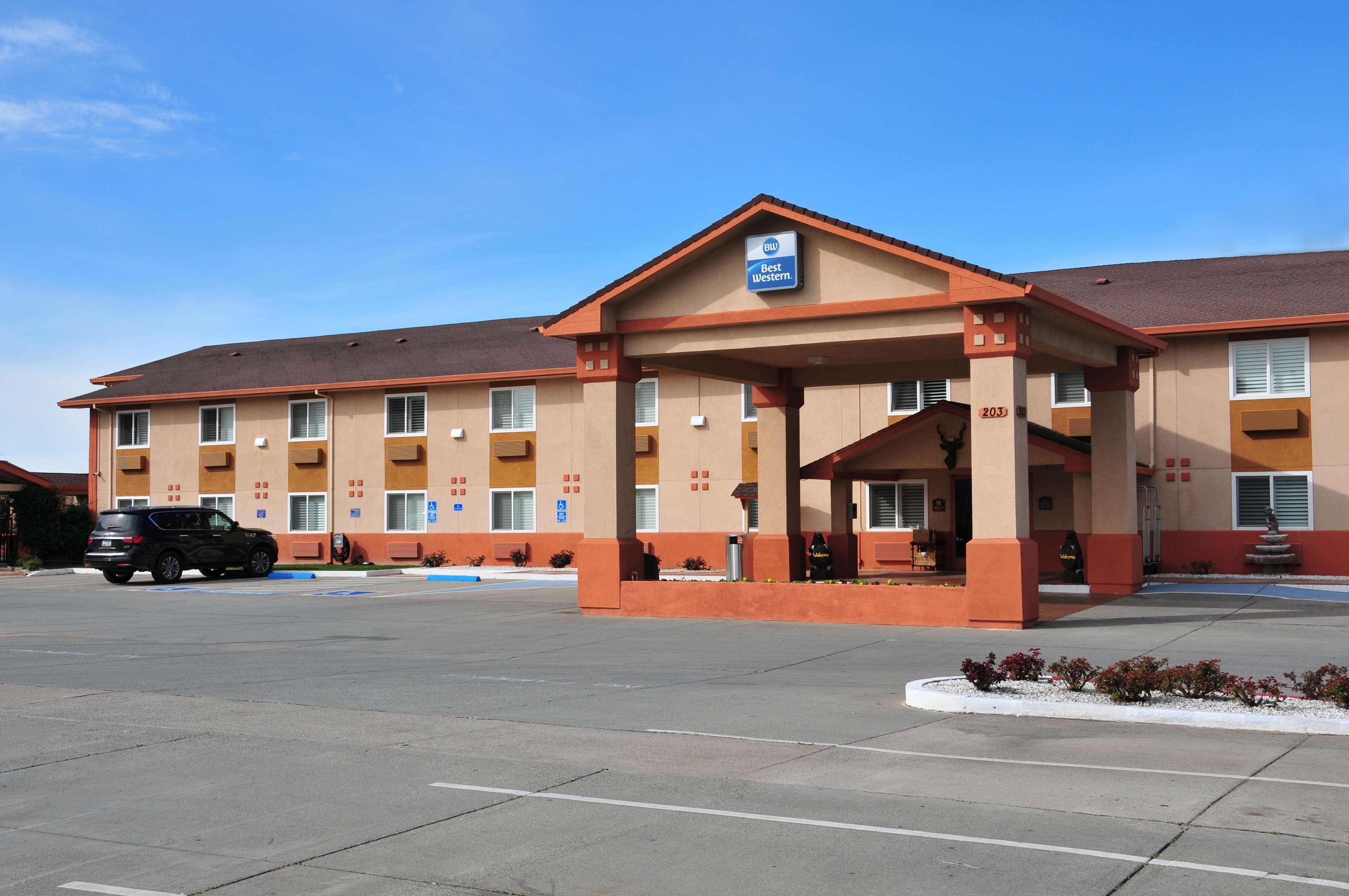 רד בלאף Best Western Antelope Inn & Suites מראה חיצוני תמונה